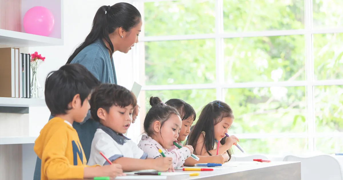 Những khó khăn và giải pháp khi dạy tiếng anh cho trẻ khơi dậy tiềm năng ngôn ngữ: tại sao nên 4 tuổi học anh?