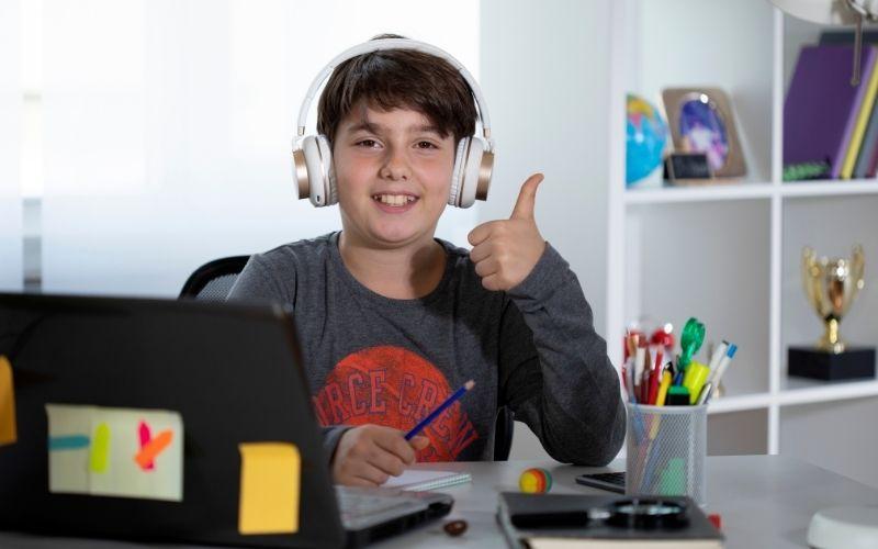 Luyện Multiple Choice tại nhà đúng cách