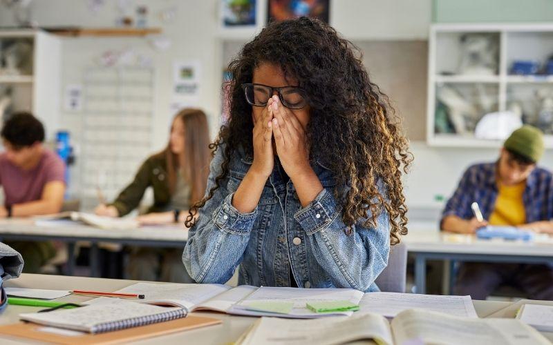 Những lỗi nhỏ về ngữ pháp hoặc quản lý thời gian có thể khiến bạn mất band đáng tiếc. Những lỗi nhỏ về ngữ pháp hoặc quản lý thời gian có thể khiến bạn mất band đáng tiếc.